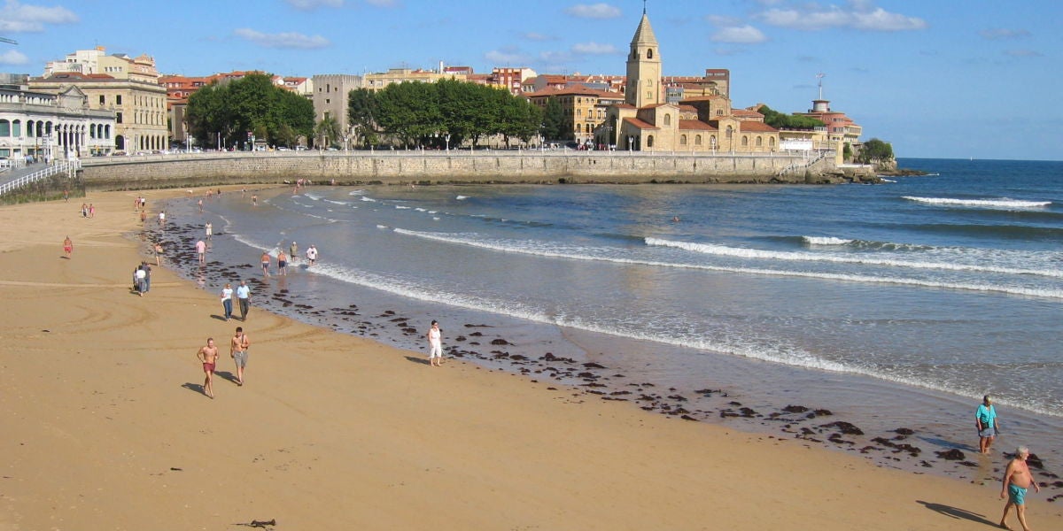 Playa de San Lorenzo (Gijón)