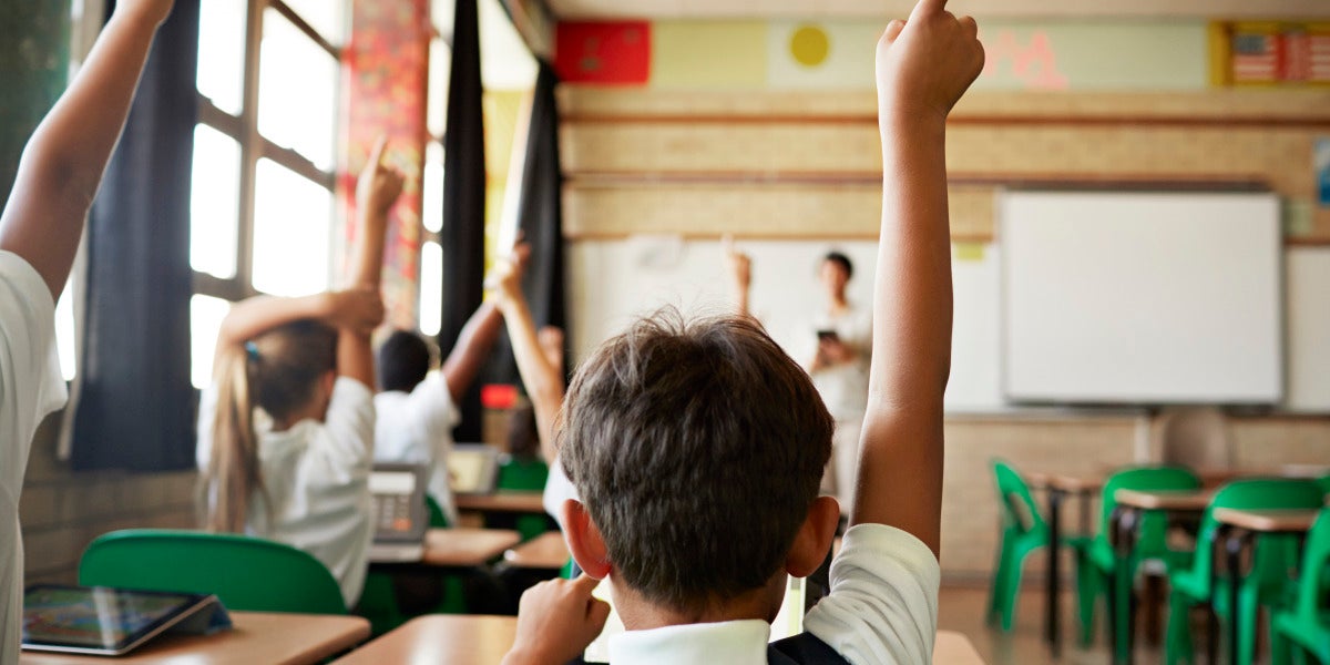 Niños durante una clase