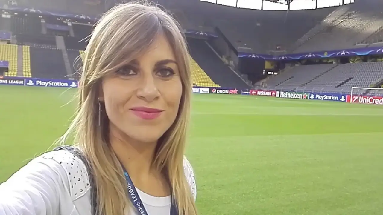 Susana Guasch, en el Westfalenstadion Susana Guasch, en el Westfalenstadion