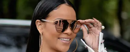 Rihanna en la semana de la moda de París 2016 Rihanna en la semana de la moda de París 2016