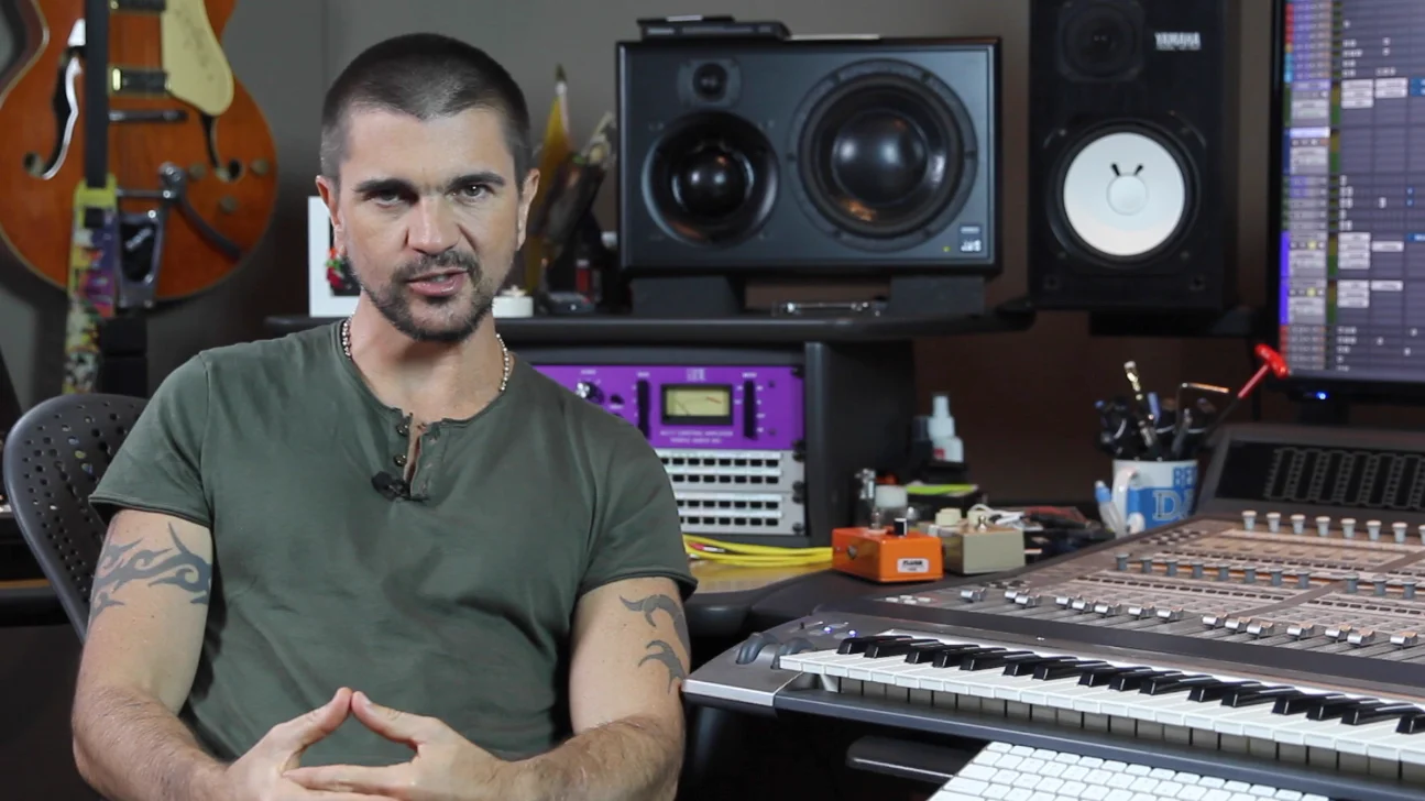 Juanes te invita a escuchar 'Fuego', su nuevo single
