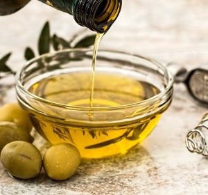 El aceite de oliva, ¡qué milagroso es! El aceite de oliva, ¡qué milagroso es!