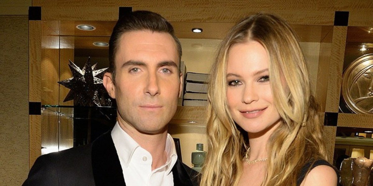 Adam Levine y Behati Prinsloo
