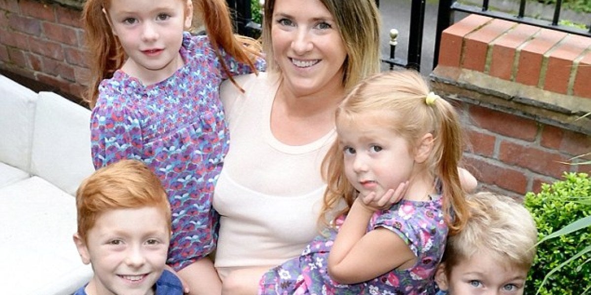 Emily Street con sus hijos