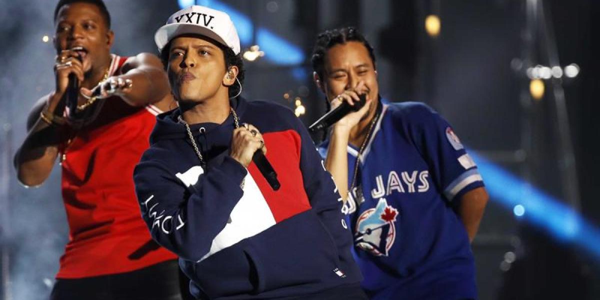 Bruno Mars en los MTV Europe Music Awards (EMAs)