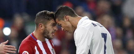 Koke en un enfrentamiento con Cristiano Ronaldo