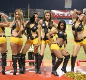 Animadoras de Aguilas Cibaeñas Animadoras de Aguilas Cibaeñas