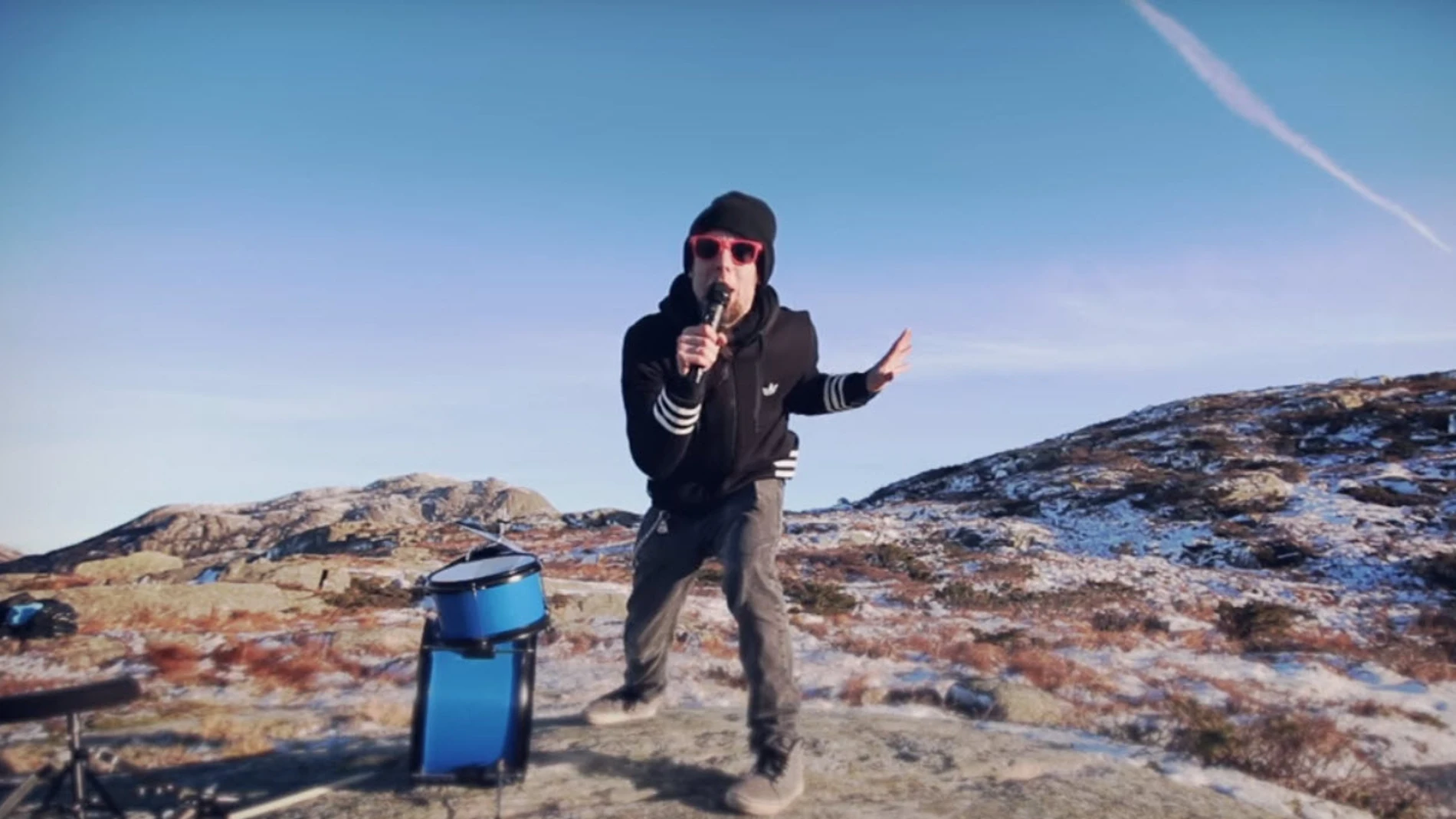 La versión metal de Waka Waka de Shakira La versión metal de Waka Waka de Shakira