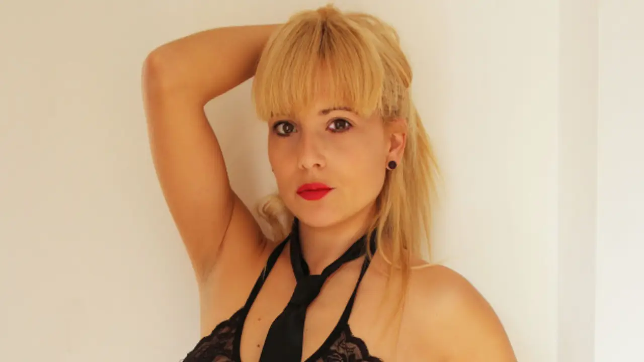 Victoria Blonde Victoria Blonde