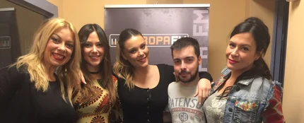Lorena Gómez con el equipo de Ponte A Prueba Lorena Gómez con el equipo de Ponte A Prueba