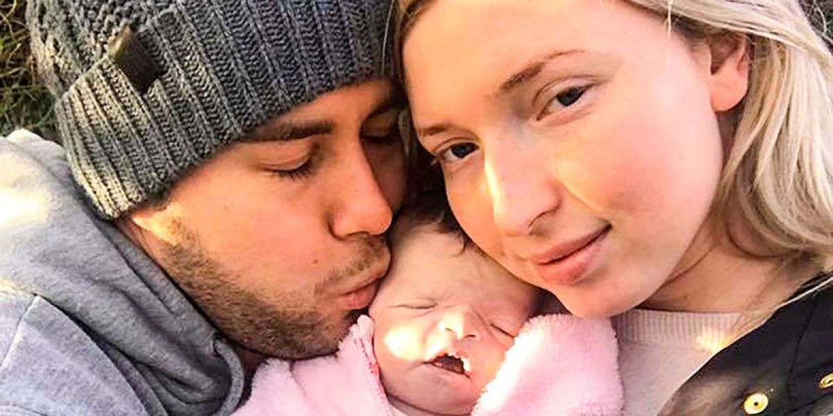 Charlotte and Attila junto a su hija