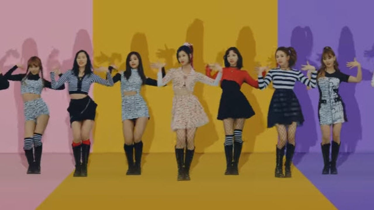 El Grupo K Pop Twice Estrena Un Colorido Video Para Su Nuevo Single Knock Knock Europa Fm