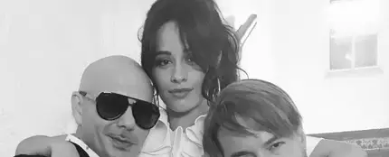 Camila Cabello, Pitbull y J Balvin preparan un tema juntos Camila Cabello, Pitbull y J Balvin preparan un tema juntos