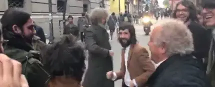 Los Del Río cantan la Macarena con Sidonie, Miss Caffeina, Iván Ferreriro, La Habitación Roja, Dinero y WAS Los Del Río cantan la Macarena con Sidonie, Miss Caffeina, Iván Ferreriro, La Habitación Roja, Dinero y WAS