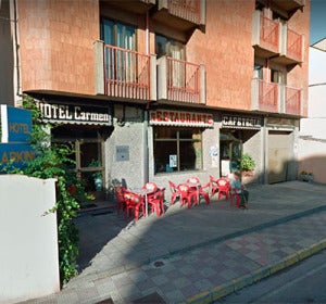 Un 'simpa' en un restaurante en León Un 'simpa' en un restaurante en León