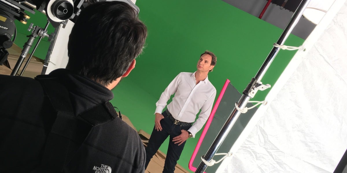 Javier Cárdenas en el rodaje del spot de Europa FM