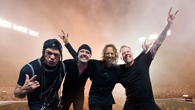 Metallica sobre el escenario