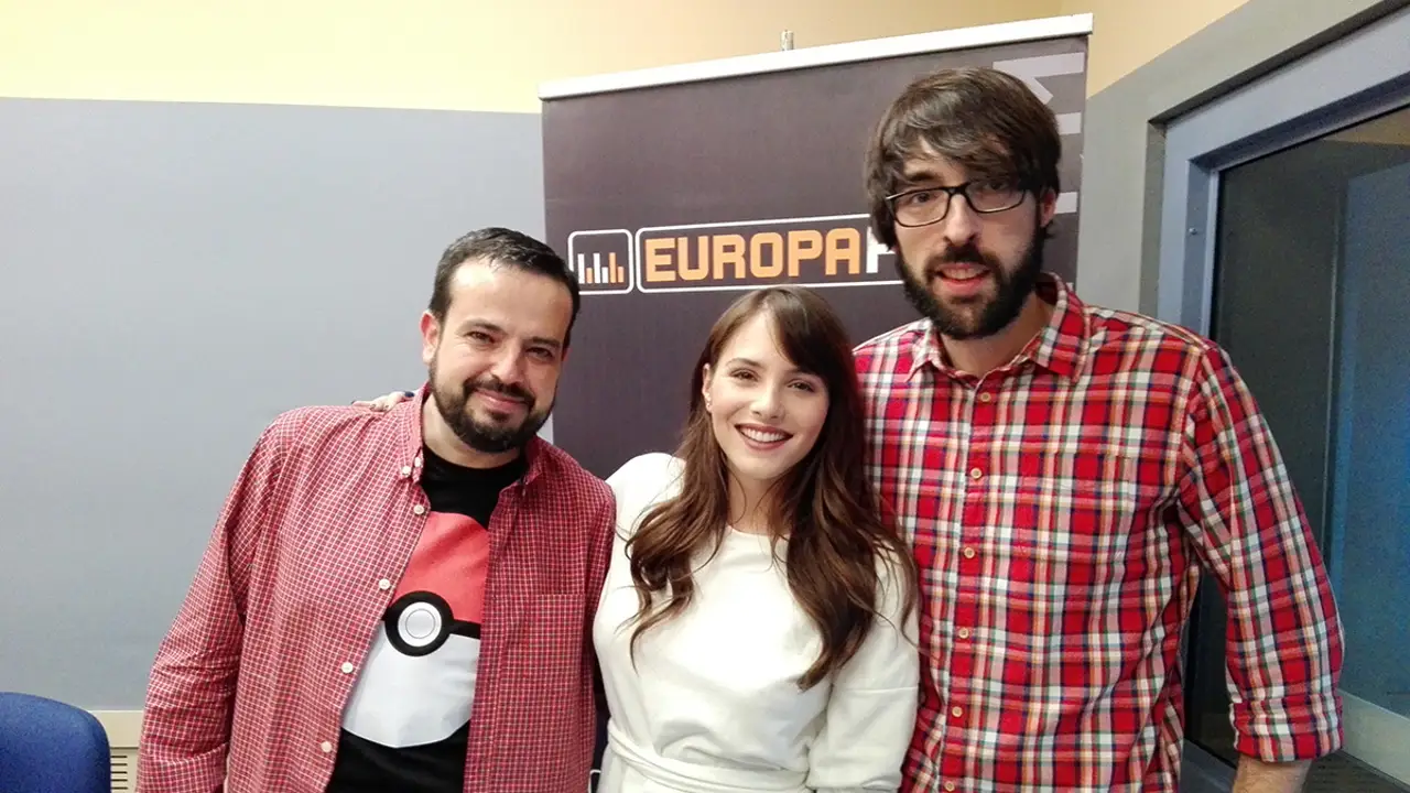 Andrea Duro con Quique Peinado y Kiko Béjar en Europlay Andrea Duro con Quique Peinado y Kiko Béjar en Europlay