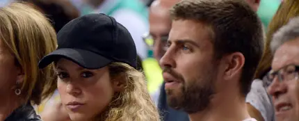 Piqué y Shakira en un evento Piqué y Shakira en un evento