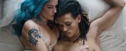 Halsey en el videoclip de 'Now or Never'