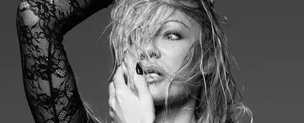 Pamela Anderson presume de cuerpo posando en ropa interior Pamela Anderson presume de cuerpo posando en ropa interior