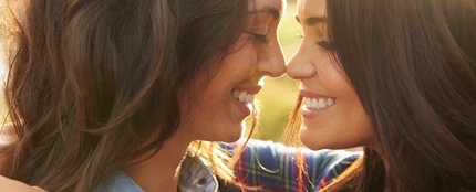 Una pareja de lesbianas Una pareja de lesbianas