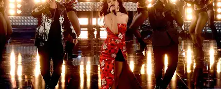 Camila Cabello, Pitbull y J Balvin en los MTV Movie and TV Awards 2017 Camila Cabello, Pitbull y J Balvin en los MTV Movie and TV Awards 2017