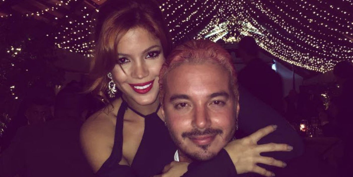 J Balvin y su hermana Carolina