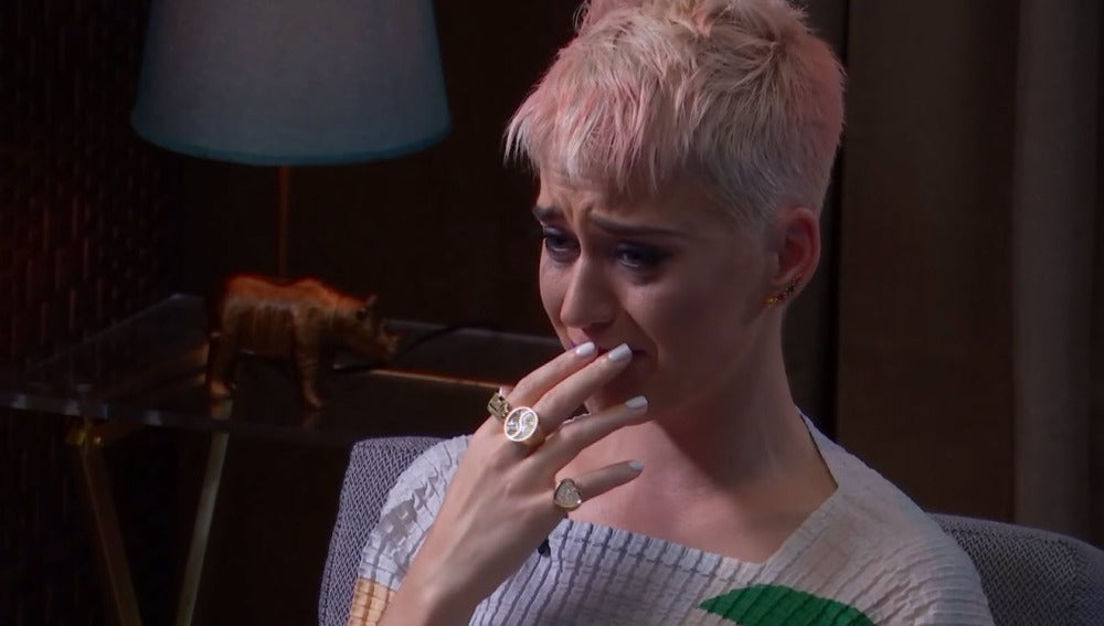 Katy Perry confiesa que tuvo pensamientos suicidas