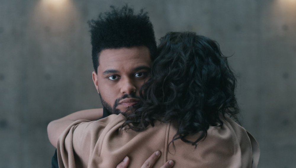 The Weeknd en el vídeo de 'Secrets'
