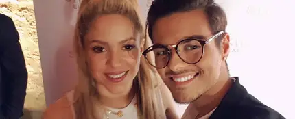 Abraham Mateo posa con Shakira y es idéntico a Maluma Abraham Mateo posa con Shakira y es idéntico a Maluma