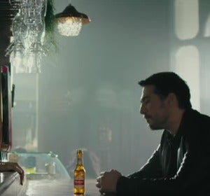 Mahou indigna a los músicos con su último anuncio Mahou indigna a los músicos con su último anuncio
