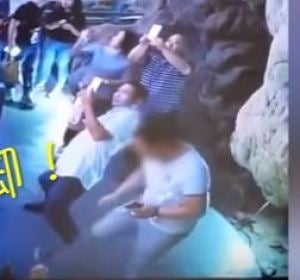 Arranca a patadas una estalagmita de decenas de millones de años Arranca a patadas una estalagmita de decenas de millones de años
