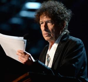 Bob Dylan lee un discurso Bob Dylan lee un discurso