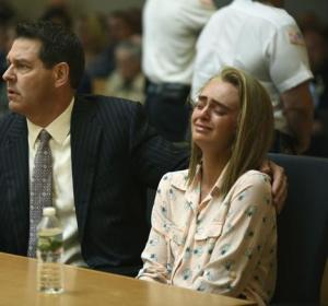 Michelle Carter, la joven de 17 años que incitó al suicidio a su novio Michelle Carter, la joven de 17 años que incitó al suicidio a su novio