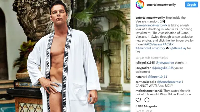 Ricky Martin caracterizado como el novio de Versace