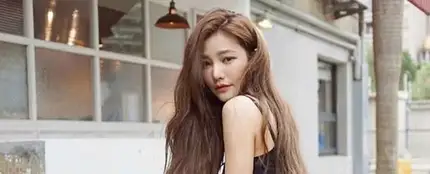 Lue Hsu aparenta la mitad de su edad Lue Hsu aparenta la mitad de su edad