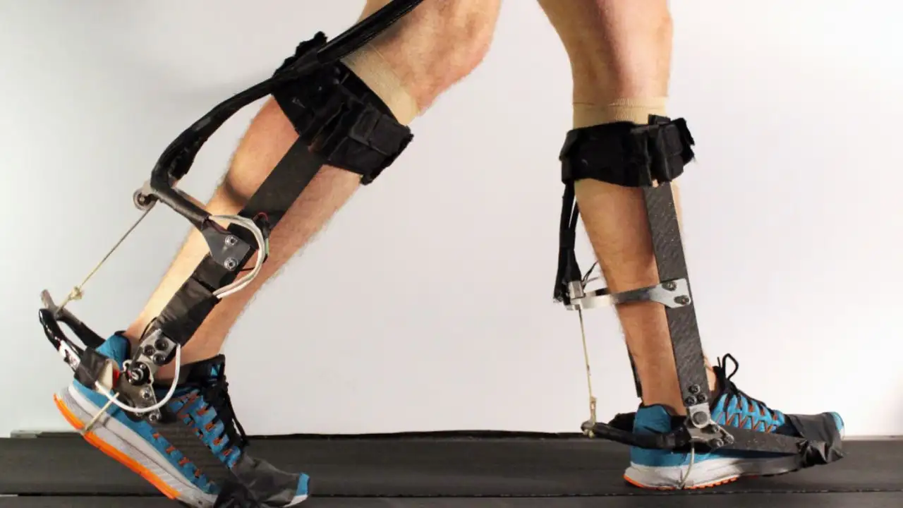 Un nuevo exoesqueleto se adapta a cada forma de caminar Un nuevo exoesqueleto se adapta a cada forma de caminar