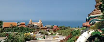 1. Siam Park, Adeje, Tenerife (Islas Canarias) 1. Siam Park, Adeje, Tenerife (Islas Canarias)