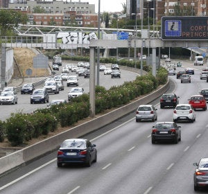 Tráfico de salida de Madrid por la A1 Tráfico de salida de Madrid por la A1