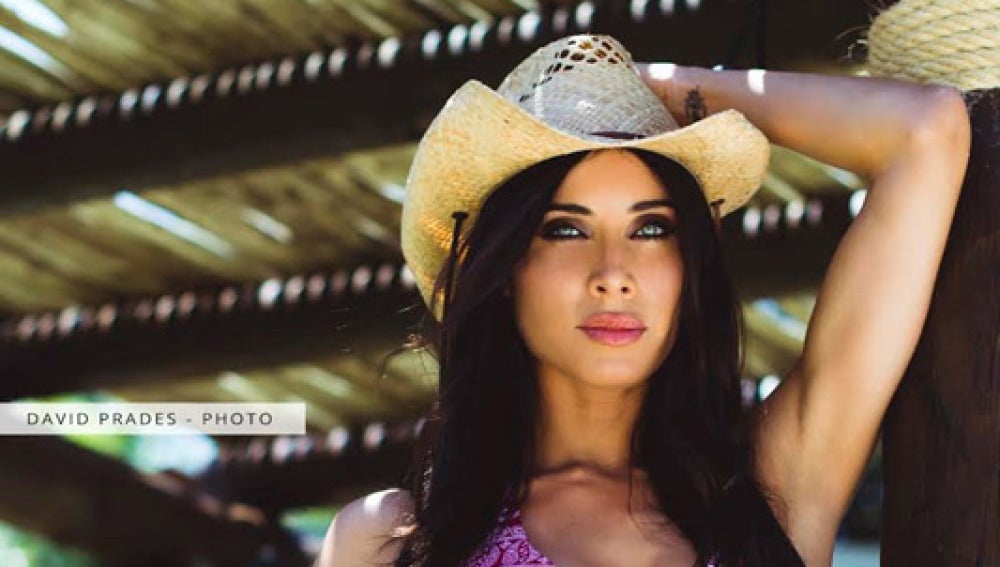 Pilar Rubio hace su posado más sexy para recibir el verano