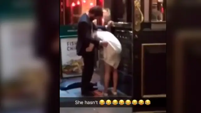 La pareja mientras practicaba sexo oral