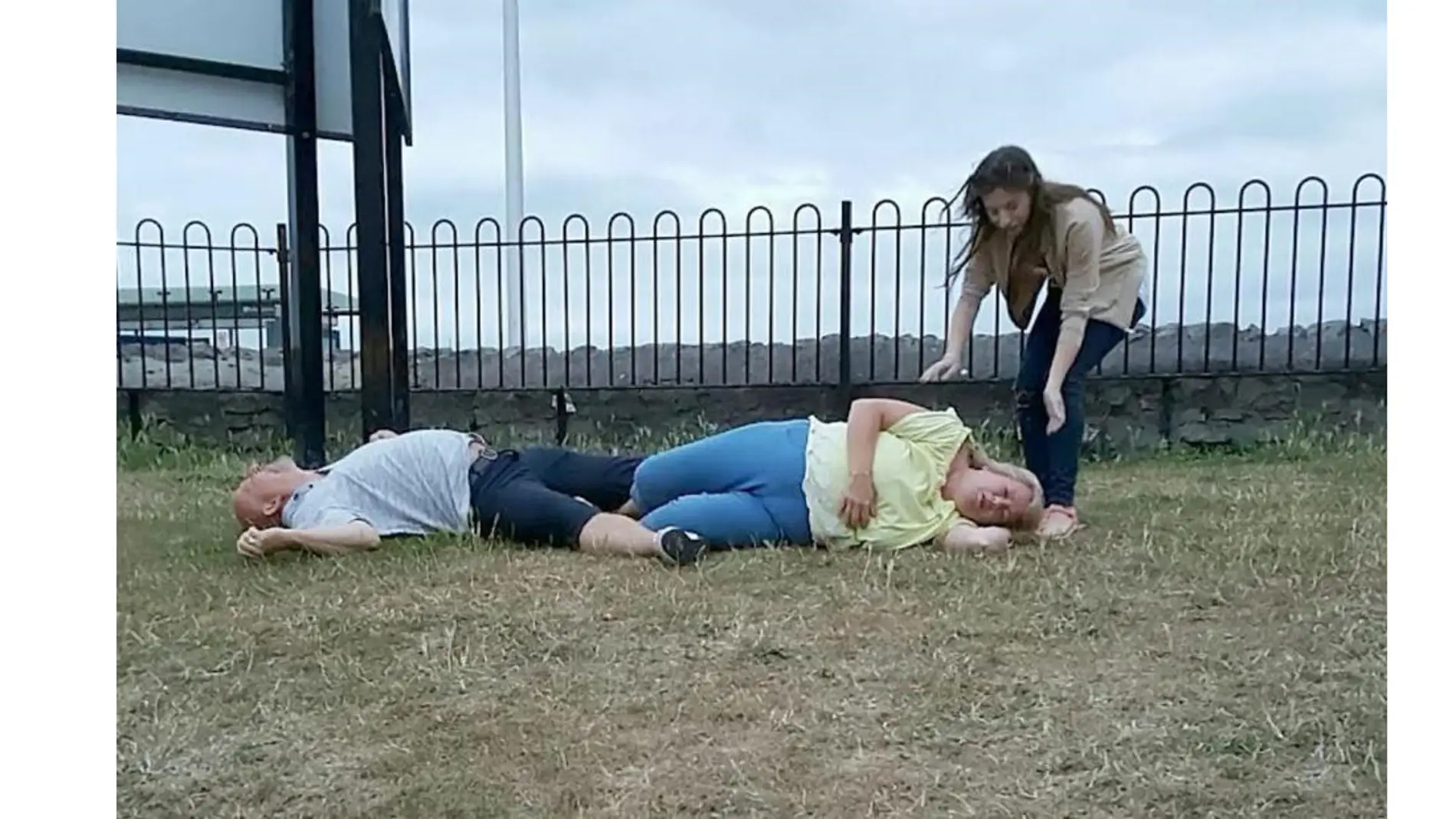 Una pareja se queda inconsciente al intentar hacer el famoso baile de Dirty Dancing 