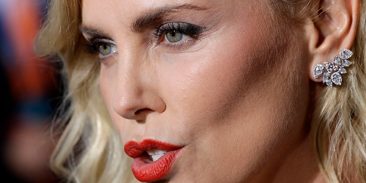Charlize Theron en la premiere de 'Atómica'