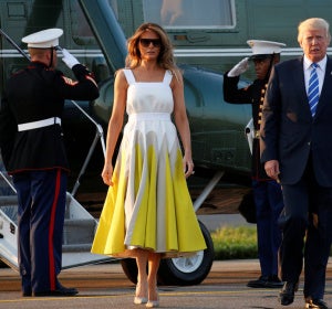 Melania Trump con el diseño de la firma española DelPozo Melania Trump con el diseño de la firma española DelPozo