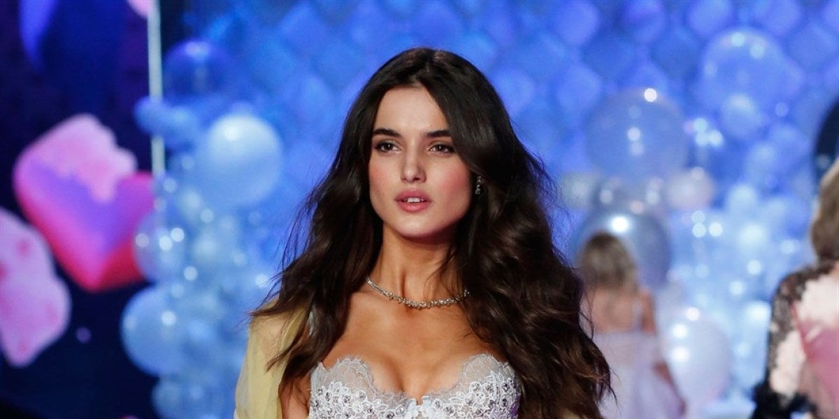 Blanca Padilla en el desfile de Victoria's Secret en 2014