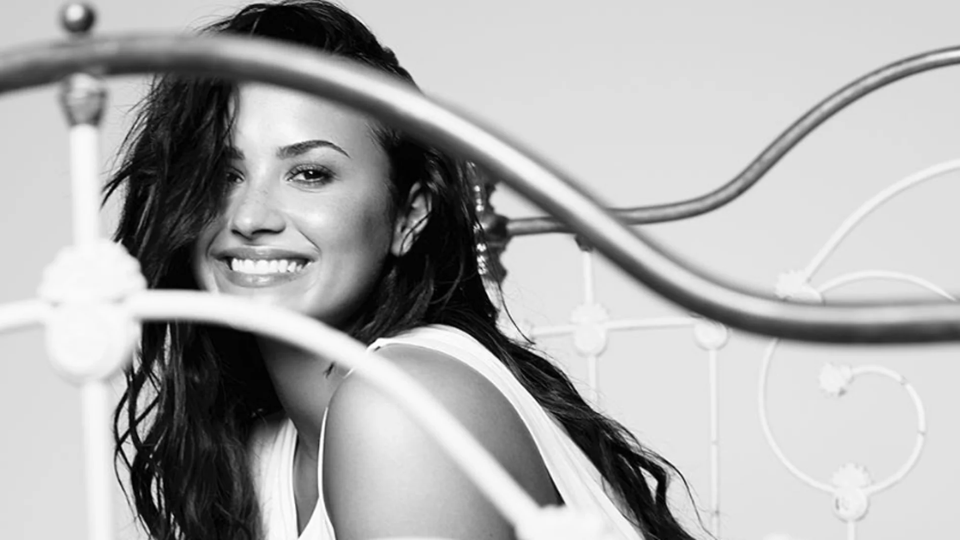 Demi Lovato lanza su nuevo single 'Tell Me You Love Me' Demi Lovato lanza su nuevo single 'Tell Me You Love Me'