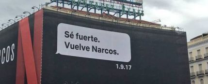 Cartel publicitario de la serie &#39;Narcos&#39; en la Puerta del Sol 
