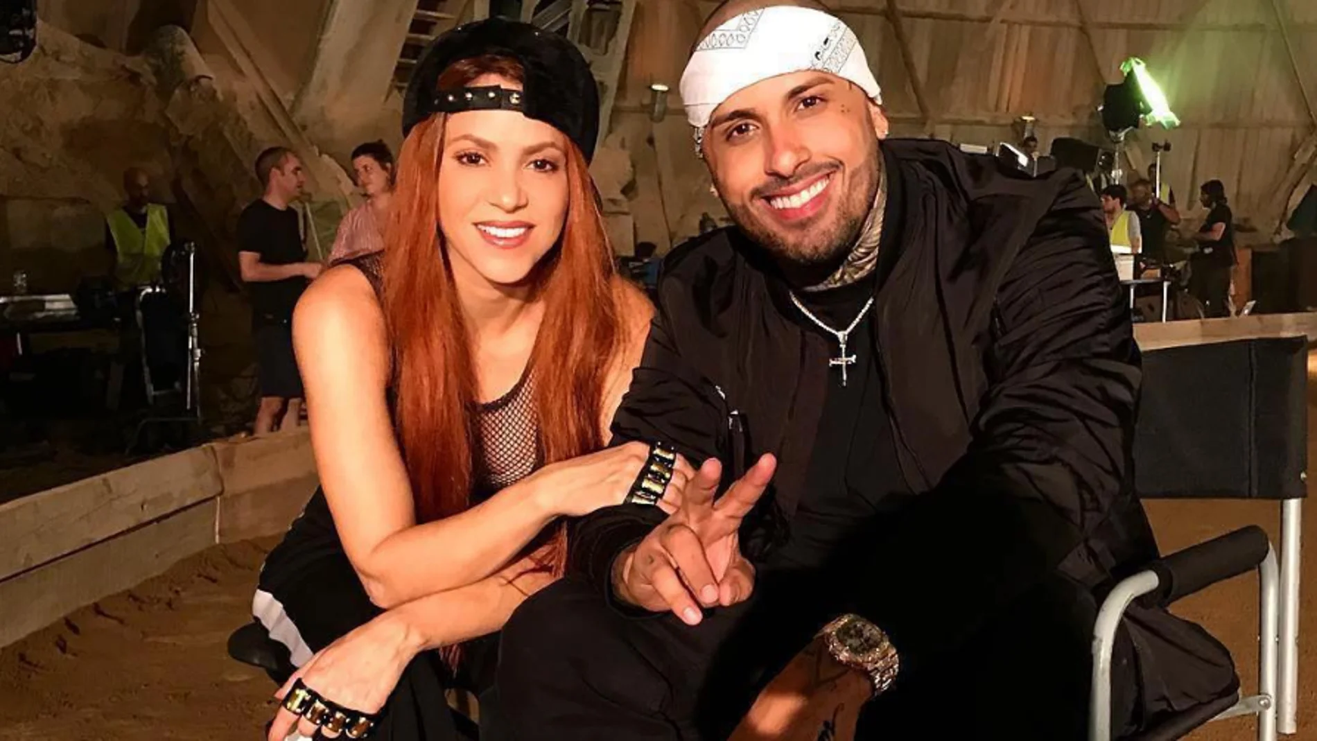 Shakira y Nicky Jam durante el rodaje del videoclip de 'Perro Fiel' Shakira y Nicky Jam durante el rodaje del videoclip de 'Perro Fiel'