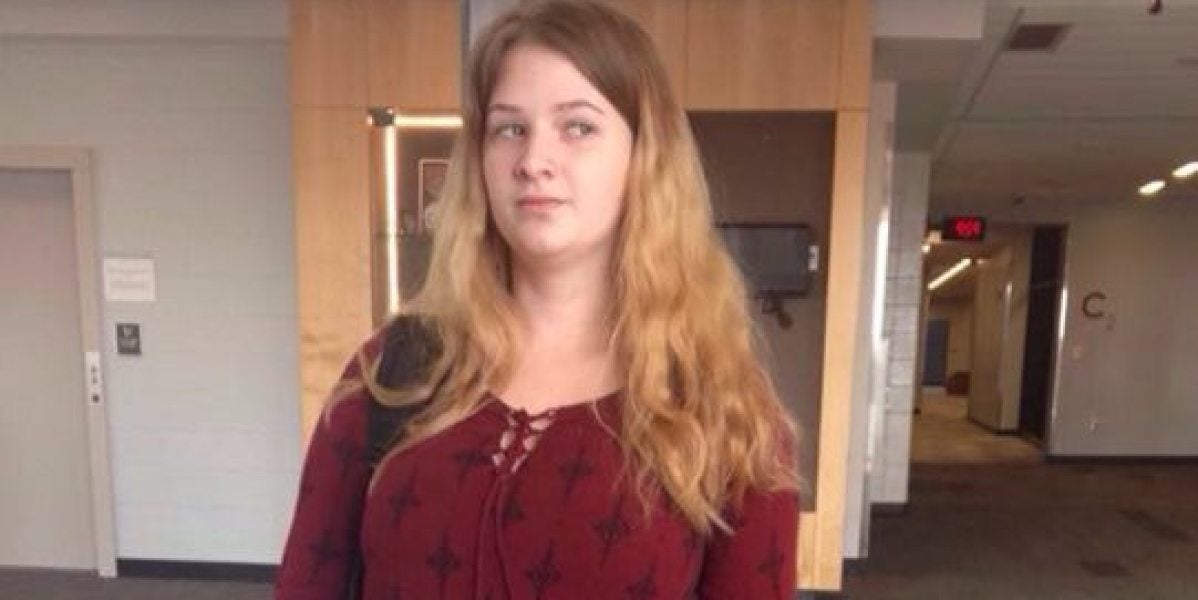 Kelsey Paige, la joven que fue ridiculizada por su profesora por la vestimenta que llevaba